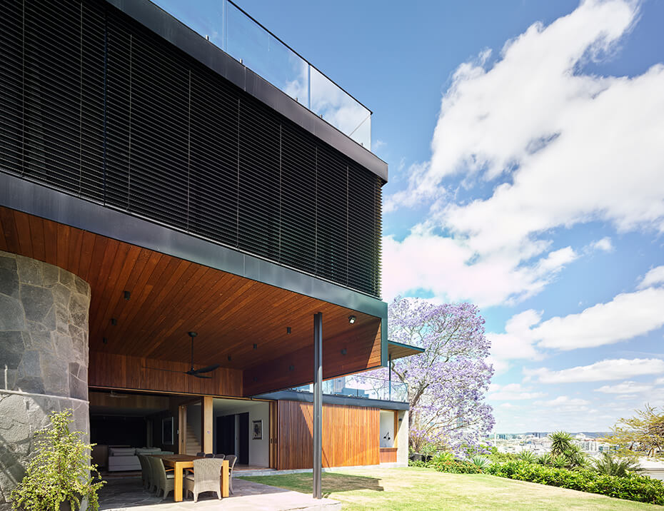 Vental blinds by Dove Industry brisbane - Shaun Lockyer Architects project at Teneriffe