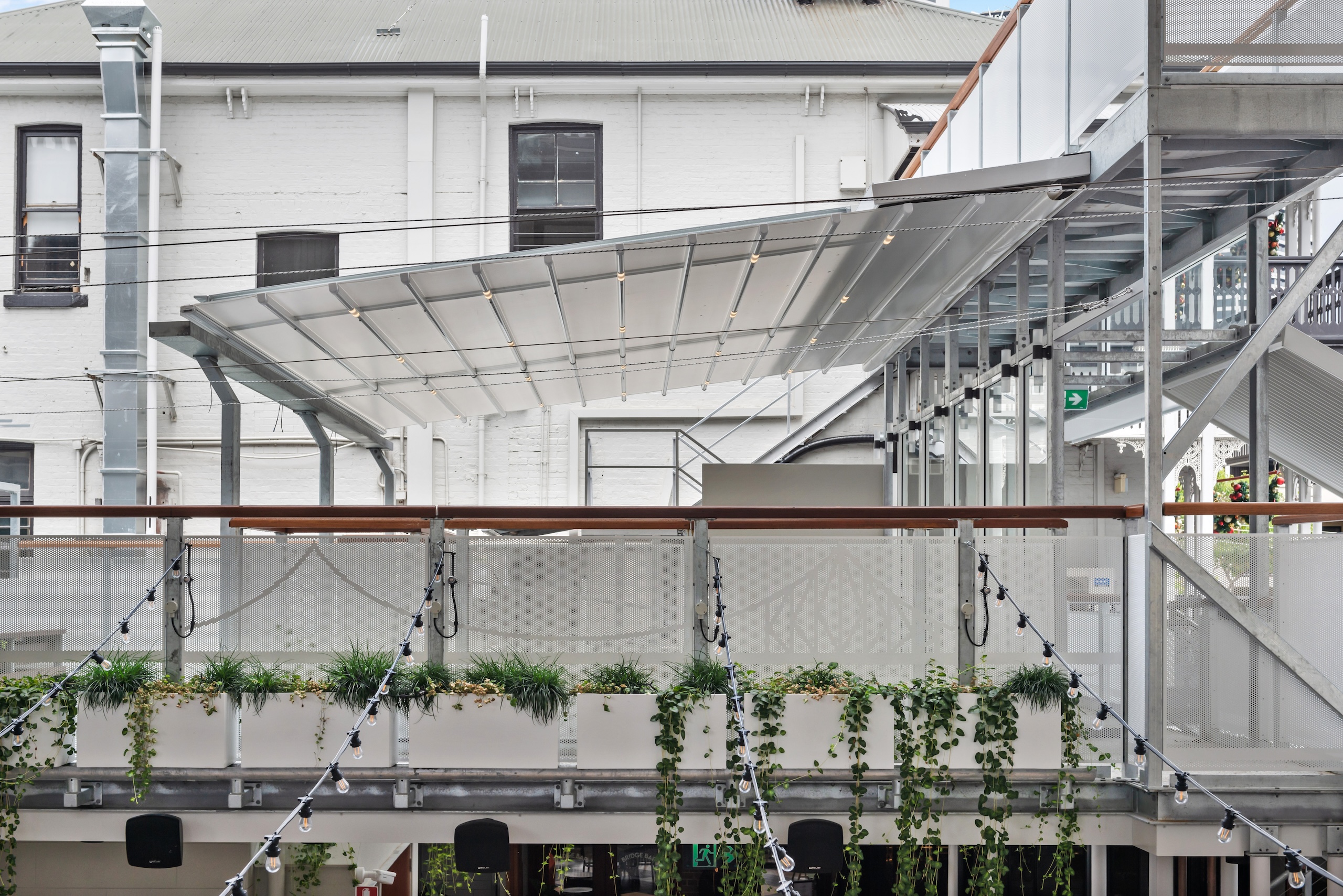 All Seasons Retracting Roof